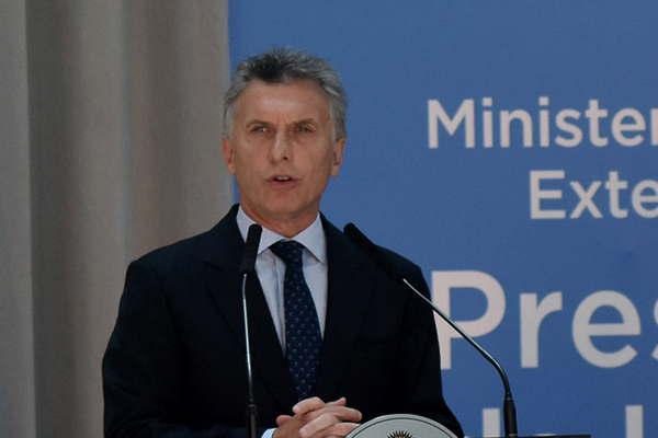 Macri firmoacute el decreto que  exime el pago de Ganancias del medio aguinaldo de diciembre