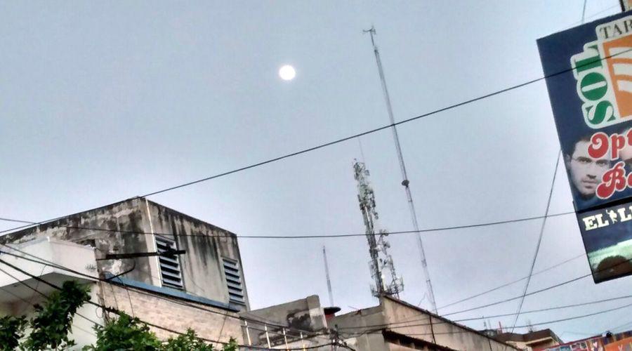 La Luna que no se queriacutea ir de Santiago