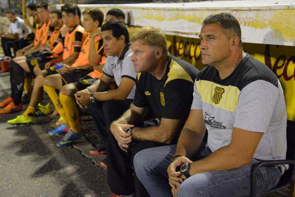 Mitre despide el antildeo con dos cambios 