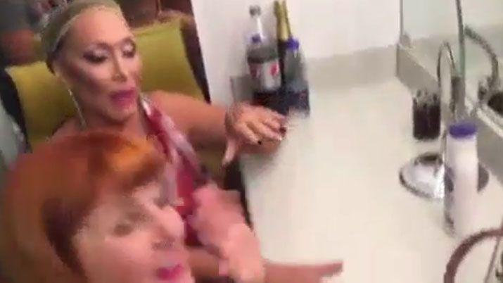 Furor en las redes por un video en el que Moria se mostroacute sin peluca