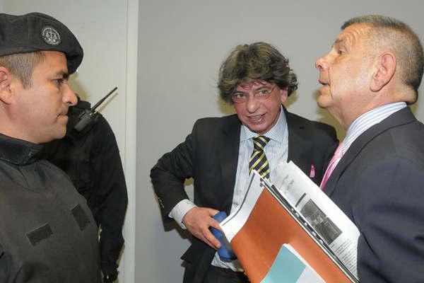 Conforman el tribunal que resolveraacute la doble recusacioacuten de Luis Manuel Pericaacutes