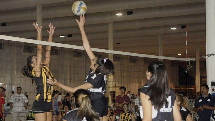 Encuentro de vóley en el Nodo Tecnológico organizado por la Federación Única de Voleibol Asociado