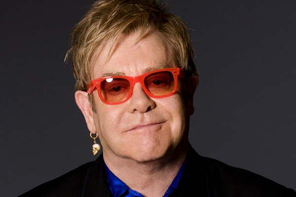 Elton John regresaraacute a la Argentina en  el 2017 para presentar su uacuteltimo disco  