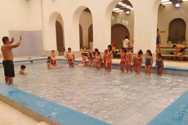 Reciben al primer grupo de chicos para colonia de vacaciones