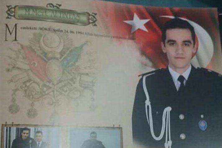 Quieacuten era y queacute gritoacute el asesino del embajador ruso en Ankara