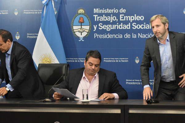Gobierno y CGT llegaron a principio de acuerdo por nuevo proyecto para modificar Ganancias 