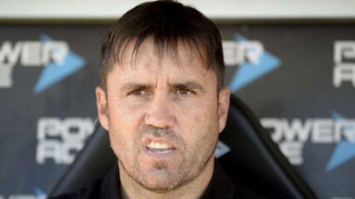 Coudet anuncioacute que no seraacute el DT de Racing