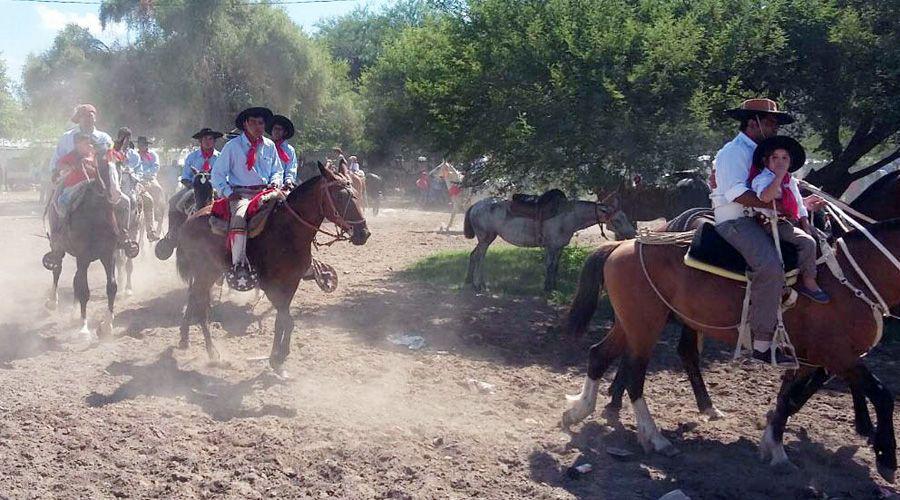 La fiesta de San Esteban movilizoacute una multitud de devotos en el tradicional santuario de Maco