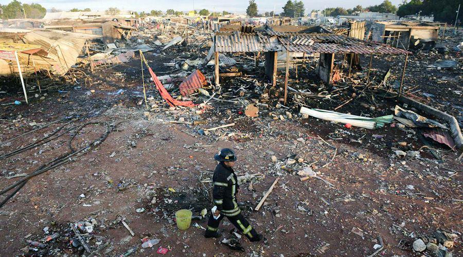 Suben a 36 los muertos tras la explosioacuten de un mercado de pirotecnia