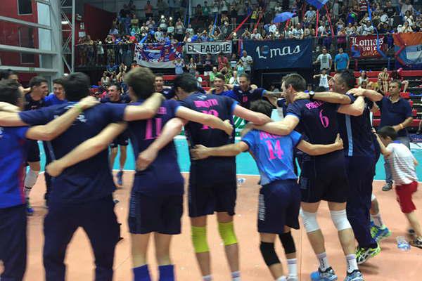 Lomas ganoacute 3-0 y se consagroacute campeoacuten de la Copa Aclav