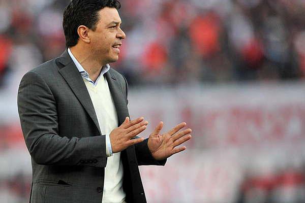 Gallardo confirmoacute que seguiraacute un  antildeo maacutes en River 