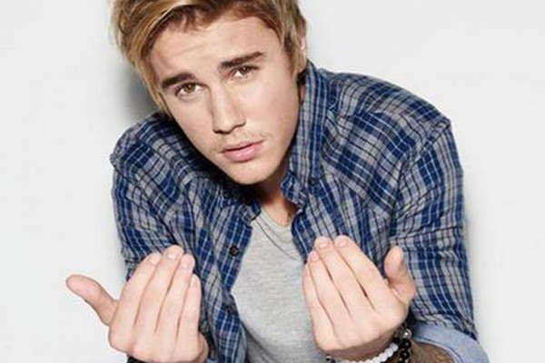 Procesaron a Bieber por la agresioacuten a un fotoacutegrafo argentino 