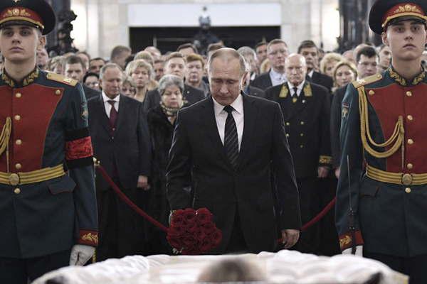 Rusia despidioacute con honores al embajador asesinado en Ankara