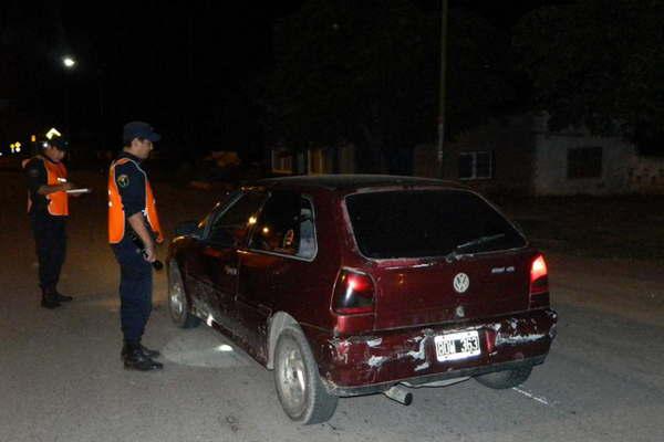Paseaba por la ruta 9 con cocaiacutena en su auto y quedoacute detenido