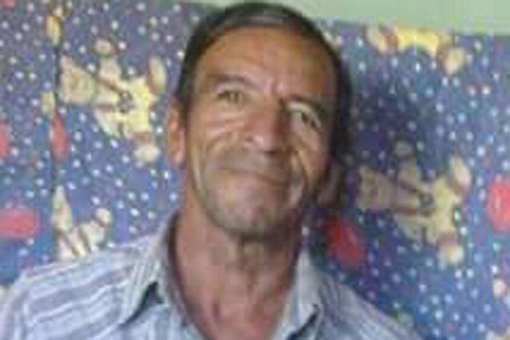 Continuacutea la buacutesqueda de un hombre en Antildeatuya