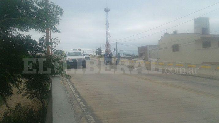 VIDEO Se agrietoacute el pavimento de la colectora del puente de Avda Lugones
