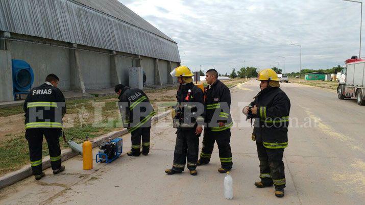 Bomberos de Friacuteas sofocan un incendio en la planta de biodiesel