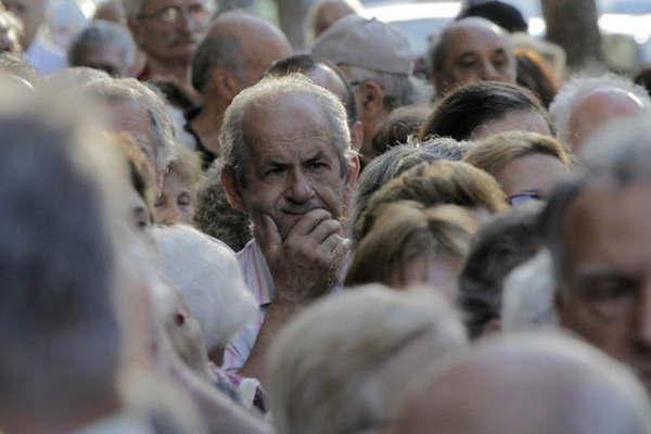 Jubilados locales deberaacuten decidir hasta febrero si aceptan el reajuste salarial