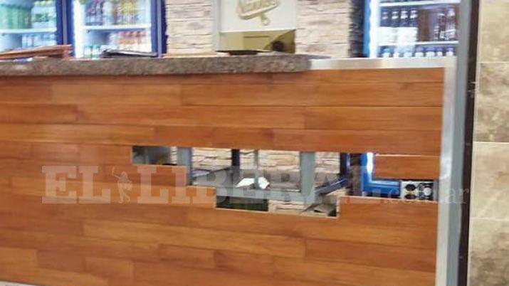 Reconstruirn robo millonario en locales del Shopping de Vea