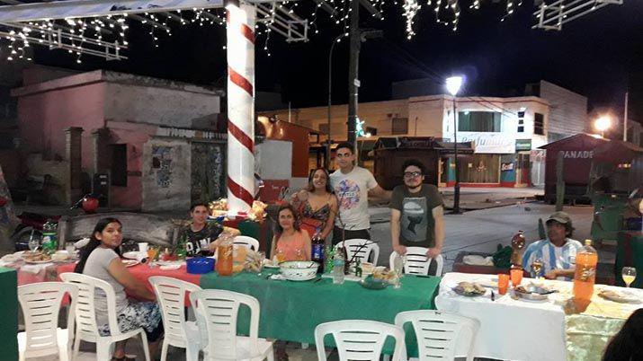 Digno de imitar- recibieron el año nuevo junto a los ms necesitados