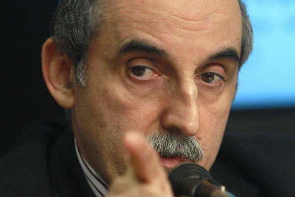 Una patota de Guillermo Moreno agredioacute a empleados municipales 