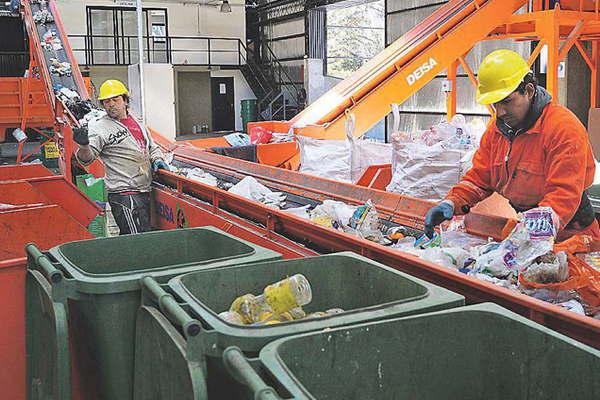 Abogan por la puesta en marcha de un plan provincial de gestioacuten de residuos soacutelidos urbanos