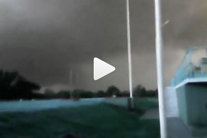 Difunden impresionante video del temporal que azotoacute a Riacuteo Hondo
