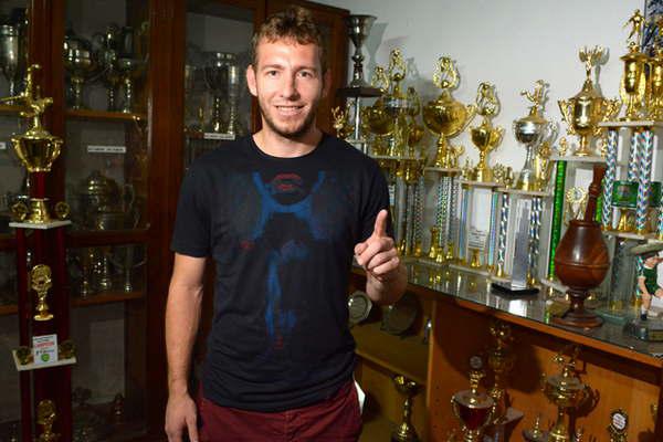 Marcos Saacutenchez es el primer refuerzo del Ferro