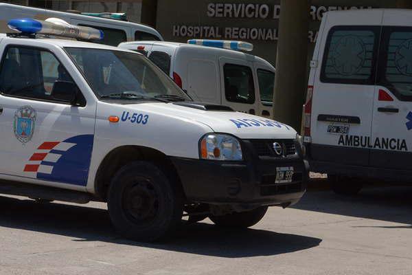 Tres personas heridas tras violento choque de motos