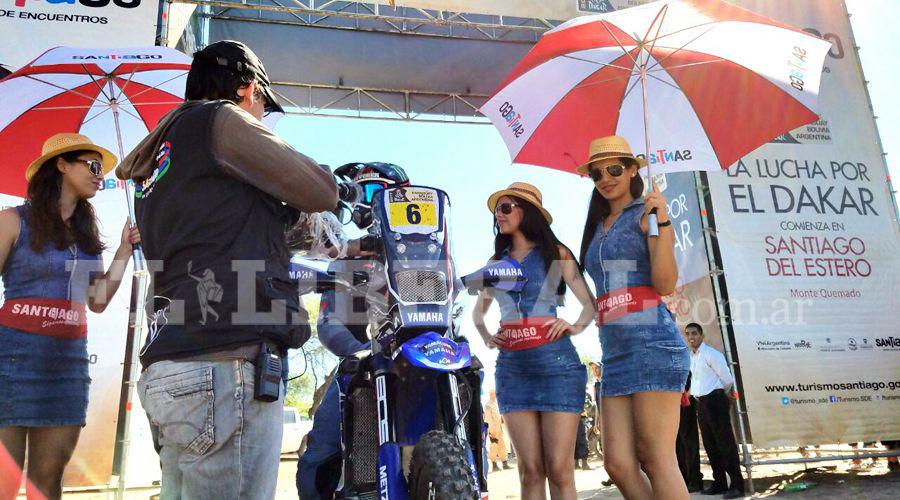 Ya se corre el Dakar en Santiago