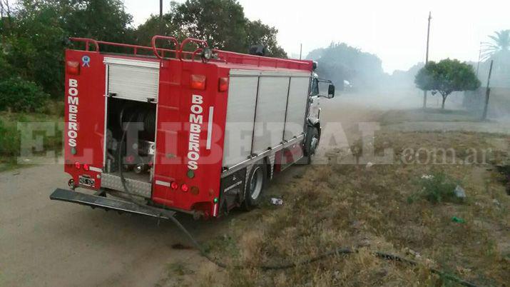 Vuelta de la Barranca- controlan un peligroso incendio