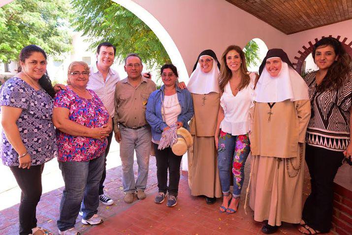 La Dra Claudia de Zamora visitoacute la Congregacioacuten de las Hermanas de la Cruz en Monte Quemado