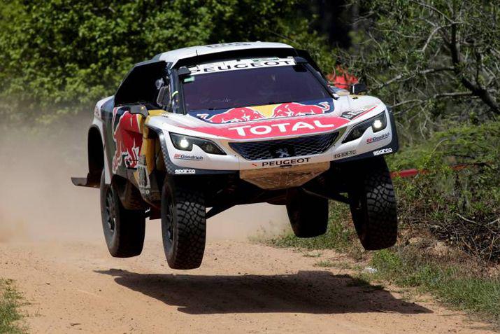 Loeb no dejoacute dudas en la segunda etapa del Dakar 2017