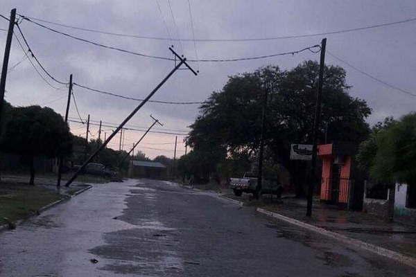La lluvia y el granizo provocaron graves dantildeos  en Nueva Esperanza