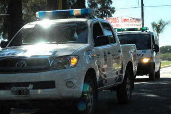Obrero cayoacute de 5 metros cuando colocaba durlock en un techo