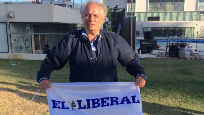 Santiaguentildeos presentes en el desfile de Di Domenico en Punta del Este