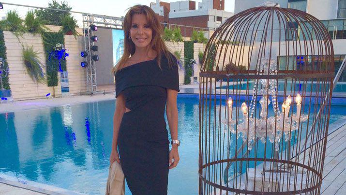 Santiaguentildeos presentes en el desfile de Di Domenico en Punta del Este