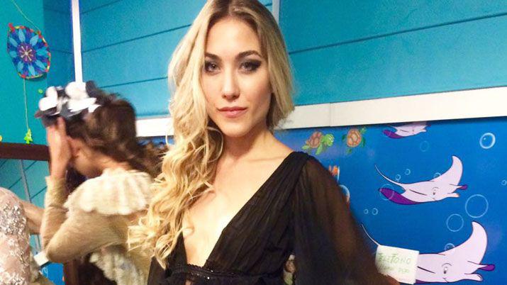 Santiaguentildeos presentes en el desfile de Di Domenico en Punta del Este