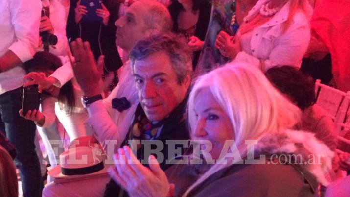 Santiaguentildeos presentes en el desfile de Di Domenico en Punta del Este