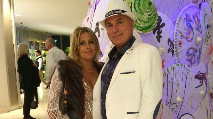 Santiaguentildeos presentes en el desfile de Di Domenico en Punta del Este