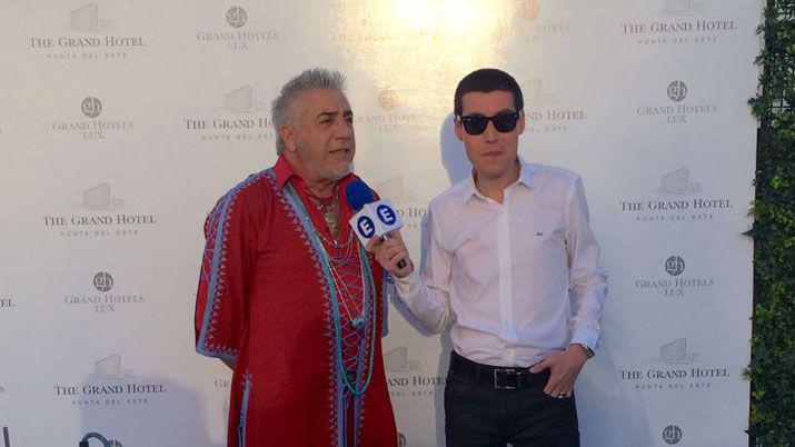 Santiaguentildeos presentes en el desfile de Di Domenico en Punta del Este