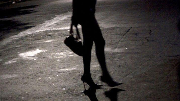 Apuntan y gatillan en el pecho a trabajadora sexual por mandar a perder a un pirata