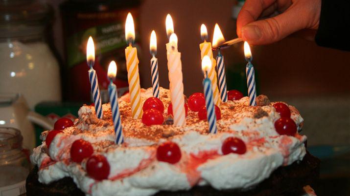 Determinaron cuaacutel es el diacutea en el que maacutes personas cumplen antildeos