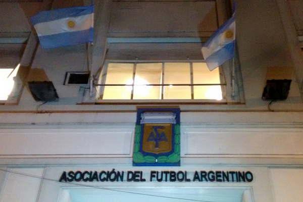 La Asociación de Ftbol Argentino (AFA) tendría a su nuevo presidente antes de mayo