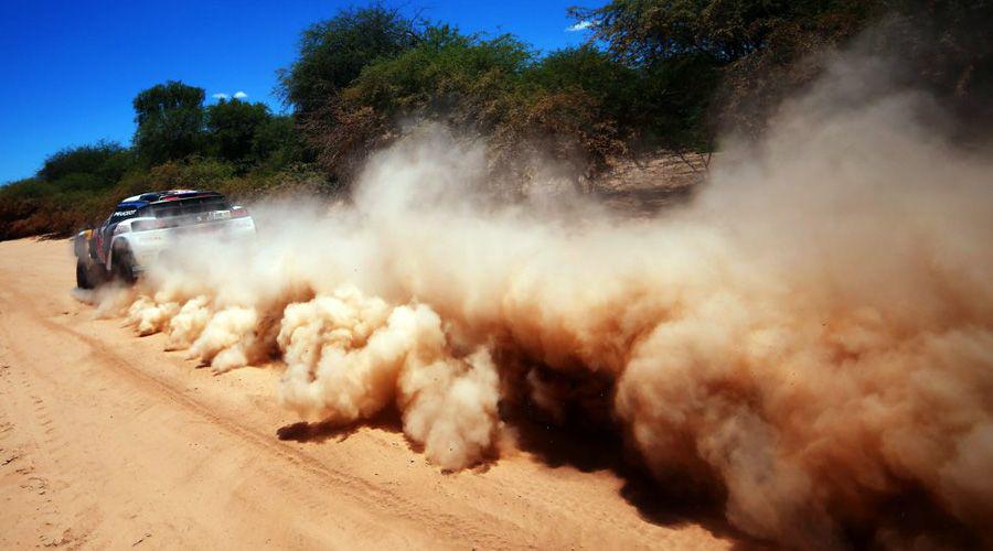 Medio espantildeol mostroacute sus 10 mejores fotos del Dakar en Santiago