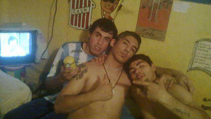 Un preso del penal de Tucumaacuten subioacute un posteo a Facebook durante un motiacuten