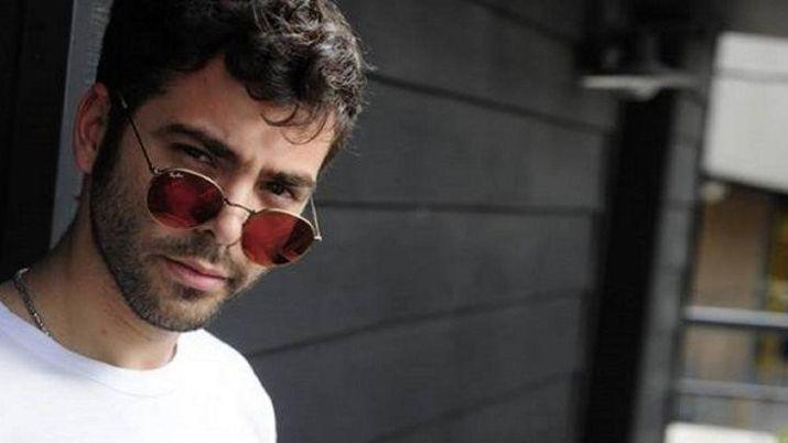 Nazareno Casero posoacute desnudo y revolucionoacute Instagram