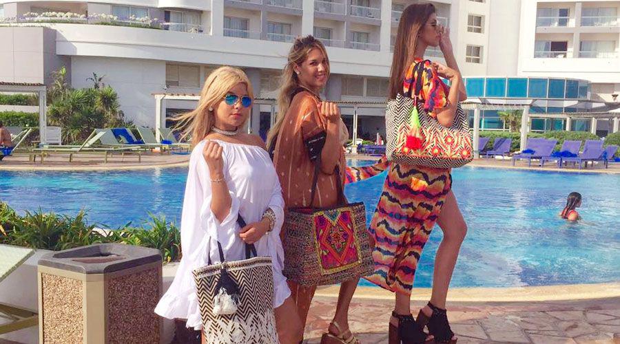 Bellezas santiaguentildeas pasearon sus encantos por el Hotel Conrad