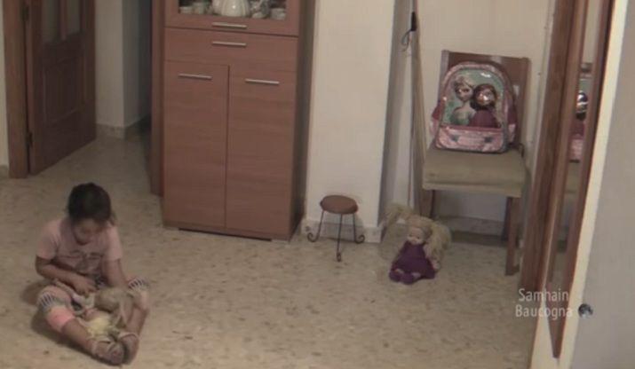 Aterrador- graba a un fantasma acosando a su hija