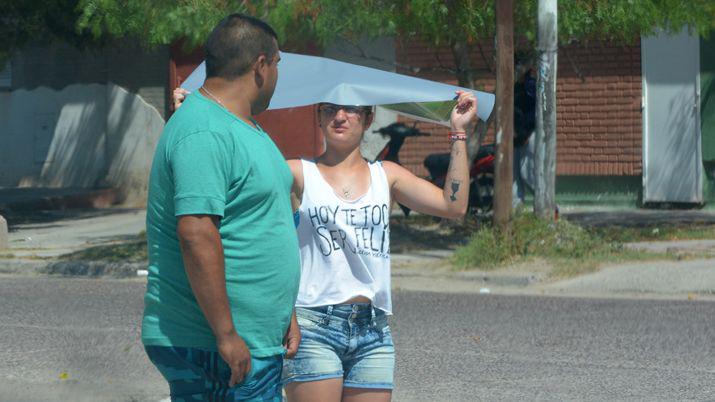 La sensacioacuten teacutermica superoacute los 41 grados en Santiago